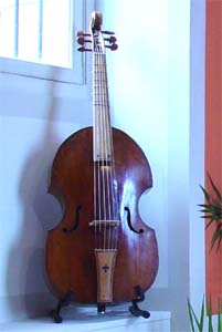 Basse de viole de Ventura Linarolo, Venise, 1585